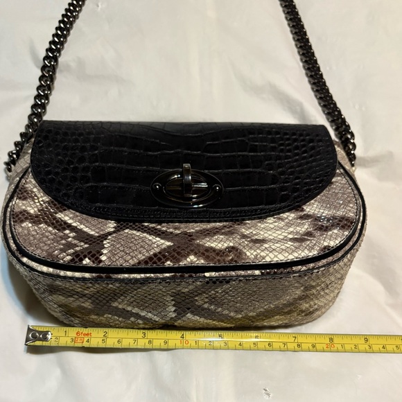 Vittoria Napoli Leather and Python Stylish Crossbody Bag - Picture 12 of 14